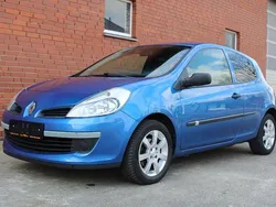 Blau Gebraucht 2006 Renault Clio III Authentique Kleinwagen | 2.350 € (Fairer Preis)