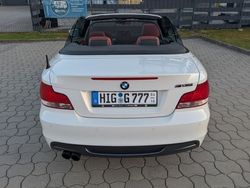 Weiß Gebraucht 2010 BMW 135 Cabriolet Sport Line Cabrio | 16.250 € (Guter Preis)