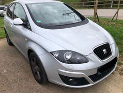 Grau Gebraucht 2014 Seat Altea Style Van / Kleinbus | 5.100 € (Fairer Preis)