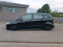 Schwarz Gebraucht 2006 Mercedes B200 Van / Kleinbus | 5.999 €