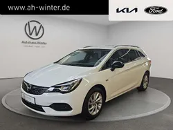 Weiß Gebraucht 2022 Opel Astra Elegance Kombi | 18.999 € (Guter Preis)
