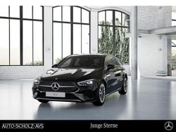 Metalliclack kosmosschwarz Gebraucht 2025 Mercedes CLA200 Shooting Brake Progressive Kombi | 34.870 € (Etwas zu teuer)