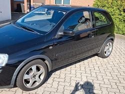 Schwarz Gebraucht 2003 Opel Corsa Enjoy Limousine | 2.100 € (Fairer Preis)