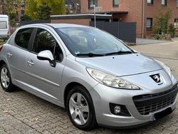 Silber Gebraucht 2011 Peugeot 207 Platinum Kleinwagen | 3.990 € (Fairer Preis)