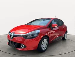 Rot Gebraucht 2013 Renault Clio IV Limousine | 7.800 € (Etwas zu teuer)