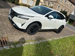 Weiß Gebraucht 2022 Nissan Qashqai Tekna SUV | 25.500 € (Etwas zu teuer)