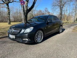Schwarz Gebraucht 2010 Mercedes E250 AMG Limousine | 9.980 € (Guter Preis)
