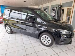 Schwarz Gebraucht 2023 Mercedes 180 Limousine | 21.890 € (Guter Preis)