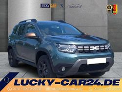 Zedergrün Gebraucht 2024 Dacia Duster Extreme SUV | 24.490 € (Fairer Preis)