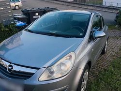 Grau Gebraucht 2007 Opel Corsa Kleinwagen | 1.800 € (Teuer)