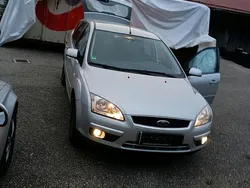 Silber Gebraucht 2007 Ford Focus Kombi | 1.750 € (Superpreis)