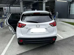 Weiß Gebraucht 2013 Mazda CX-5 Sports-Line SUV | 11.000 € (Fairer Preis)