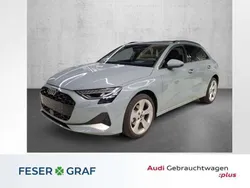 Pfeilgrau perleffekt Gebraucht 2024 Audi A3 Advanced Plus Limousine | 33.890 €