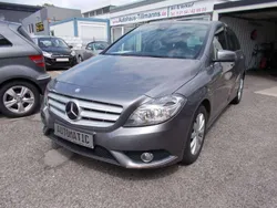 Mountaingrau met. Gebraucht 2014 Mercedes B200 Van / Kleinbus | 15.500 € (Fairer Preis)