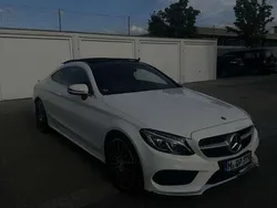 Weiß Gebraucht 2016 Mercedes C300 AMG line Coupé | 29.499 € (Etwas zu teuer)