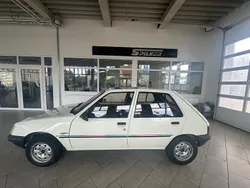 Weiß Gebraucht 1993 Peugeot 205 Kleinwagen | 3.999 €