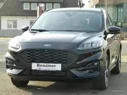 Obsidianschwarz metallic Gebraucht 2023 Ford Kuga ST-Line X SUV | 27.990 €