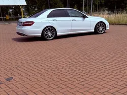 Weiß Gebraucht 2009 Mercedes E350 Elegance Limousine | 14.500 € (Teuer)