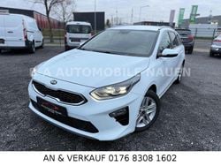 Weiß Gebraucht 2020 Kia Ceed Sportswagon Platinum Edition Kombi | 16.990 € (Fairer Preis)