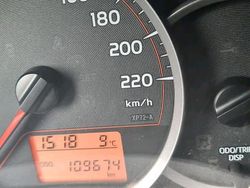 Grau Gebraucht 2014 Toyota Yaris Kleinwagen | 6.300 € (Guter Preis)