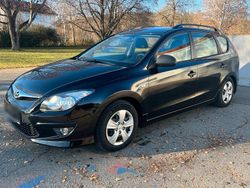 Schwarz Gebraucht 2011 Hyundai i30 Kombi | 2.990 € (Fairer Preis)