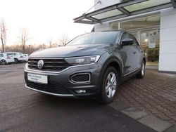 Indiumgrau metallic Gebraucht 2018 VW T-Roc Sportline SUV | 22.890 € (Fairer Preis)