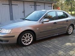 Grau Gebraucht 2004 Saab 9-3 Limousine | 4.499 € (Fairer Preis)