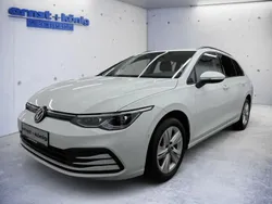 Pure white Gebraucht 2021 VW Golf VIII Life Kombi | 18.490 € (Fairer Preis)