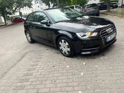 Schwarz Gebraucht 2014 Audi A3 Ambiente Limousine | 10.500 € (Superpreis)