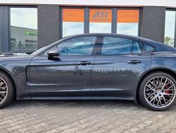 Grau Gebraucht 2017 Porsche Panamera Limousine | 68.800 €