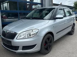 Silber Gebraucht 2010 Skoda Fabia Kombi | 2.300 € (Fairer Preis)