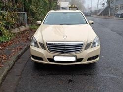 Gebraucht 2011 Mercedes E200 Elegance Limousine | 3.900 €