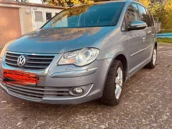 Grau Gebraucht 2009 VW Touran Trendline Van / Kleinbus | 3.300 € (Fairer Preis)