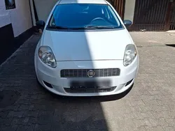 Weiß Gebraucht 2009 Fiat Punto Active Kleinwagen | 1.699 € (Guter Preis)