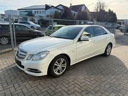Weiß Gebraucht 2011 Mercedes 200 Avantgarde Limousine | 5.990 € (Superpreis)