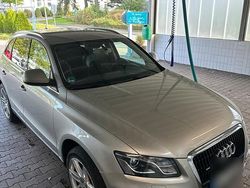 Beige Gebraucht 2012 Audi Q5 Design SUV | 13.000 € (Etwas zu teuer)