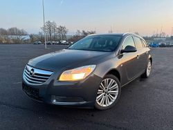 Grau Gebraucht 2013 Opel Insignia Innovation Kombi | 4.100 € (Guter Preis)