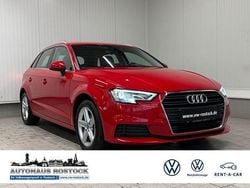 Rot Gebraucht 2019 Audi A3 Comfort Limousine | 18.400 € (Guter Preis)