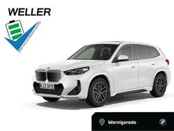 Mineralweiß (weiß) Gebraucht 2024 BMW iX1 M Sport SUV | 39.950 € (Guter Preis)