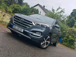 Grau Gebraucht 2017 Hyundai Tucson SUV | 19.500 € (Fairer Preis)