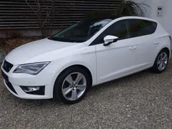 "candy" weiss Gebraucht 2015 Seat Leon FR Kleinwagen | 10.900 € (Fairer Preis)