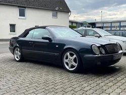Blau Gebraucht 1999 Mercedes CLK320 Cabrio | 3.800 € (Fairer Preis)