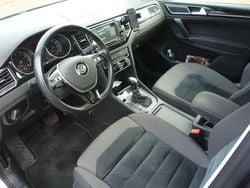 Grau Gebraucht 2015 VW Golf Sportsvan Highline Van / Kleinbus | 10.900 € (Guter Preis)