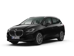 Schwarz Gebraucht 2023 BMW 218 Active Tourer Luxury Line Van / Kleinbus | 26.450 € (Superpreis)