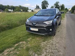 Braun Gebraucht 2017 Toyota RAV4 Hybrid Edition-S SUV | 18.500 € (Fairer Preis)