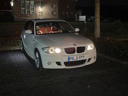 Weiß Gebraucht 2007 BMW 118 Coupé M Sport Coupé | 6.800 € (Etwas zu teuer)