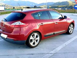 Rot Gebraucht 2009 Renault Mégane Limousine | 5.500 € (Etwas zu teuer)