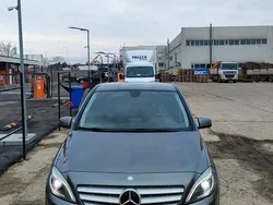Grau Gebraucht 2014 Mercedes B200 Style Van / Kleinbus | 7.900 € (Teuer)