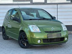 Grün Gebraucht 2005 Citroën C2 Kleinwagen | 500 €