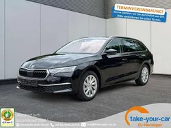 Blackmagic perleffekt Gebraucht 2024 Skoda Octavia Selection Kombi | 29.880 € (Guter Preis)